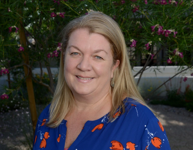 Head and shoulders shot of Lisa Webster